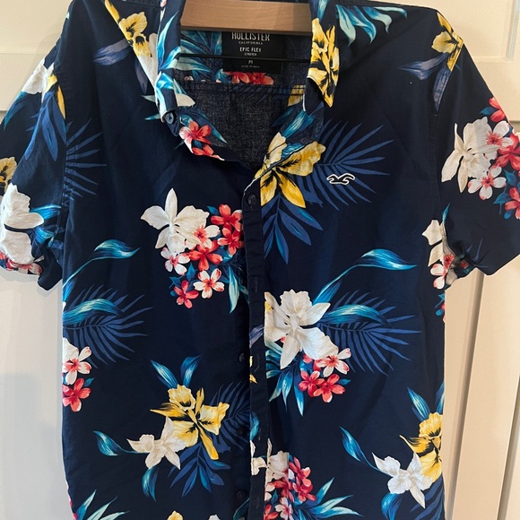 Other - Hollister Floral Button Collared Shirt
